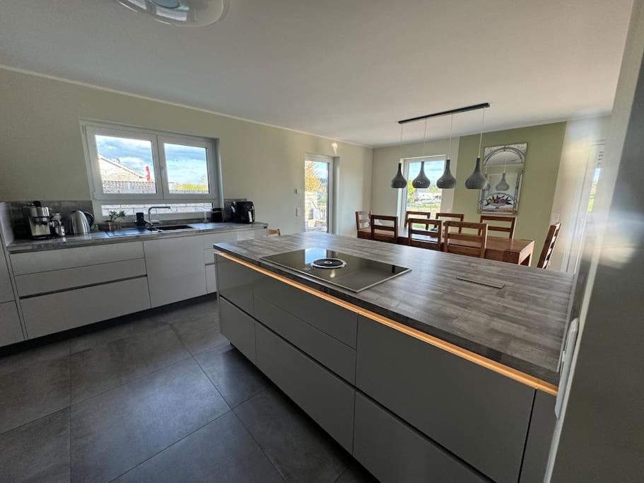 Modernes Ferienhaus In Uedersdorf Εξωτερικό φωτογραφία